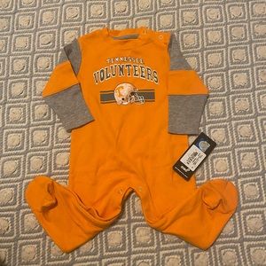University of Tenneessee VOLS outfit